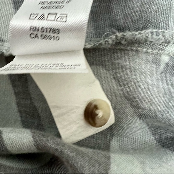 NWT MAURICES Women’s Button Blouse/Top Small Multi Color Camouflage Print Flaw - Picture 11 of 14